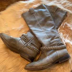 Rampage Grey Faux Leather boots Size 8